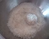 डेसीकेटेड नारळाचे लाडू (dessicated naralache ladoo recipe in marathi) रेसिपी स्टेप 5 फोटो 