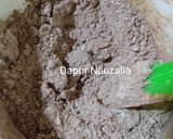 Foto langkah ke 3 dari resep Triple Chocolate Cookies.