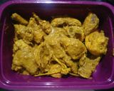 Foto langkah ke 5 dari resep Ayam ungkep bumbu kuning.
