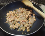 Foto del paso 6 de la receta: Revuelto de salmón fresco y gambas