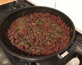 Une image de l'étape 14 de Haricots azuki aux tomates roses, coriandre et punjabi pachranga.