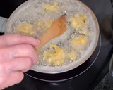 Foto del paso 5 de la receta: Buñuelos de bacalao