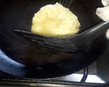 Foto del paso 2 de la receta: Pechuga rellena de quesillo y flor de calabaza