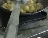 आलू और दूध का हलवा (Aloo aur doodh ka halwa recipe in Hindi) रेसिपी चरण 2 फोटो