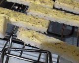 Foto langkah ke 4 dari resep Garlic Bread (roti tawar).