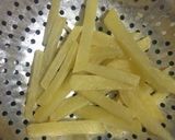 Foto langkah ke 3 dari resep Kentang goreng crispy.