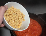 Foto del paso 5 de la receta: Garbanzos con Gambas y Almejas