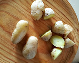 Foto del paso 1 de la receta: Patatines adobadas
