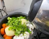 A picture of step 2 of Pav Bhaji.