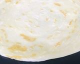 A picture of step 3 of Malabar paratha chicken sandwich.