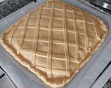 Foto del paso 10 de la receta Empanada de atún, piquillos y huevo duro