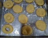 Foto langkah ke 6 dari resep Donat Empuk Simple 1x Proofing.