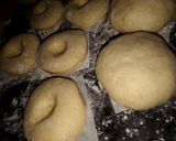 A picture of step 4 of Ring doughnut.