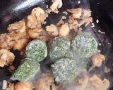 Foto del paso 3 de la receta: Pollo a la champinaca 🤭
