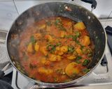 A picture of step 5 of Aloo palakh.