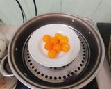 Hình bước làm 1 của món Bánh trung thu khoai môn mochi chà bông trứng muối