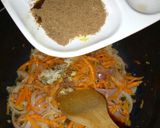 A picture of step 3 of Carrot rice.