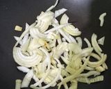 Foto langkah ke 3 dari resep Oyakodon / Nasi Telur Ayam Khas Jepang.