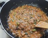 A picture of step 5 of Chinese restaurant style spicy veg manchow soup.