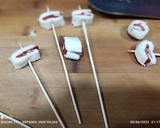 Foto del paso 3 de la receta: Pincho "piruletas" de chorizo de pavo