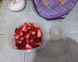 Foto del paso 1 de la receta: Bombón de chocolate relleno de fresa