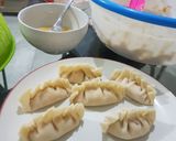 Foto langkah ke 6 dari resep Pangsit Ayam Rebus / Boiled Chicken Dumplings.