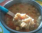 Foto del paso 7 de la receta Sopa de garbanzos y fideos con verduras (sin sal)