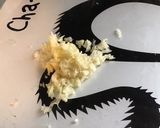 Une image de l'étape 3 de Sauces aux piments antillais, oignons, persil, ail, carottes et galanga.