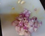 Foto langkah ke 2 dari resep Sayur ayam kuah kuning.