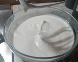 Pas rețetă Prăjitură cu foi din nuca, crema caramel și glazură de ciocolată 8 fotografie