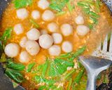Foto langkah ke 6 dari resep Seblak Cilok.