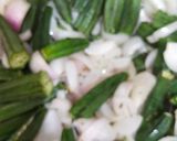A picture of step 5 of Masala Bhindi.