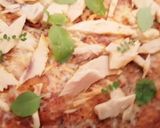 Une image de l'étape 2 de Pizza fine au thon.