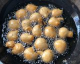 A picture of step 6 of Dahi vada.