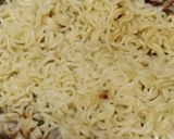 Foto langkah ke 5 dari resep Mie Goreng Sambal Matah.