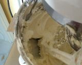 Foto langkah ke 2 dari resep Butter cream untuk hiasan tart dll.