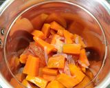 A picture of step 7 of Carrot Tomato Soup.