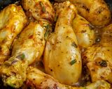 Foto del paso 1 de la receta: Muslos de🍗pollo al curry y cebollín bogotano...!😋