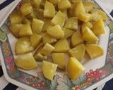 A picture of step 2 of Stir Fried Sweet Potato.