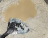 A picture of step 3 of Kesariya coconut stuffed modak.