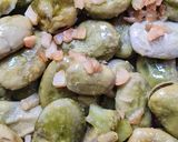 Foto del paso 6 de la receta: Habas tiernas salteadas con ajo 🫛🫒🧄🧂