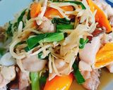 รูปขั้นตอนการทำที่ 1 ของ ไก่ผัดขิง