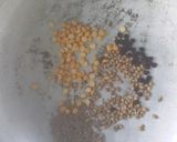 A picture of step 1 of Broad beans thuvaiyal.
