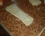 صورة لخطوة 2 من وصفة الفطاير المالحة الحشوة معلكة😚😋😋