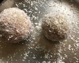 A picture of step 4 of Desiccated coconut and Beetroot Laddu.