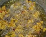 A picture of step 4 of Left over pasta pakoray.