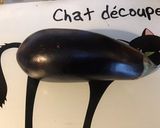 Une image de l'étape 1 de Aubergine farcie chair à saucisse,carottes violettes et burrata.