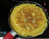 Foto del paso 5 de la receta: 🍳Tortilla de patata con jamón y queso