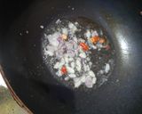 Foto langkah ke 2 dari resep Tumis Pare Telur.