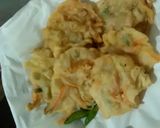 Foto langkah ke 5 dari resep Bakwan sayur kriuk yummy.